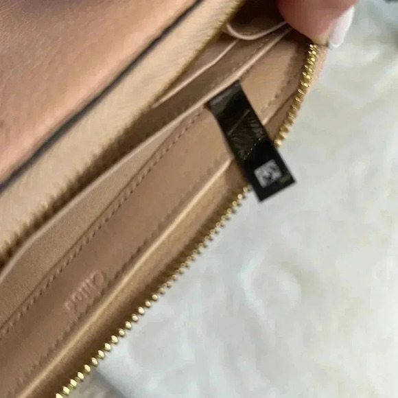 Chloe alphabet long leather wallet - Picture 7 of 12